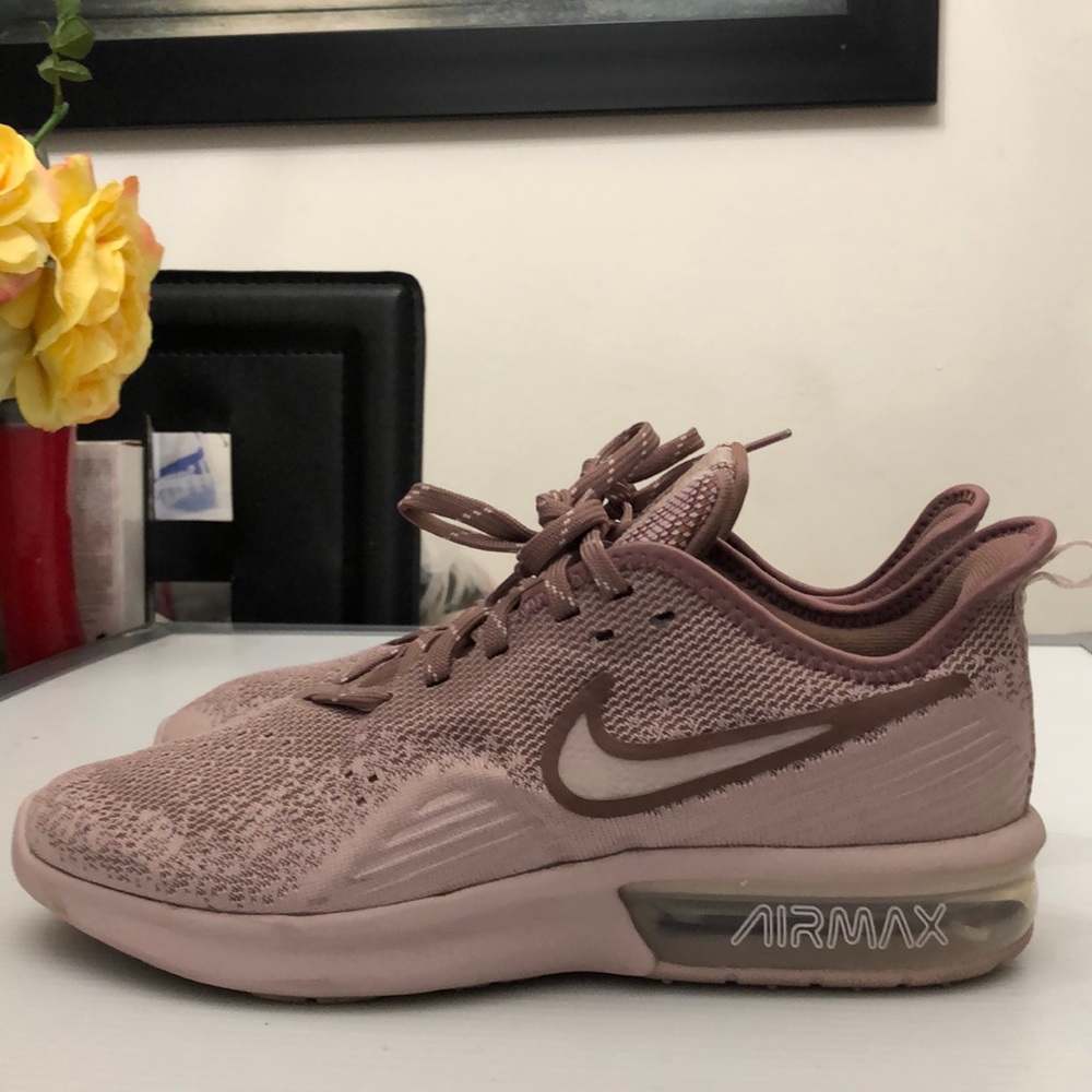 NIKE AIR MAX SEQUENT 4 RUNNING SNEAKERS WOMENS SIZE 8